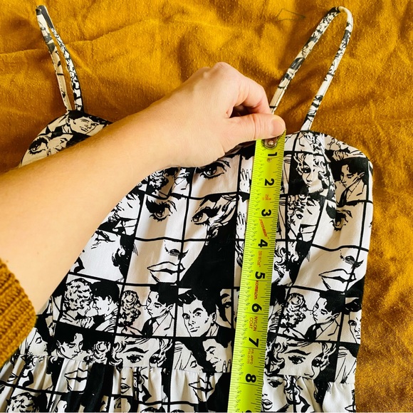 twik Pop Art Fit & Flare Dress - size XS - Picture 5 of 9